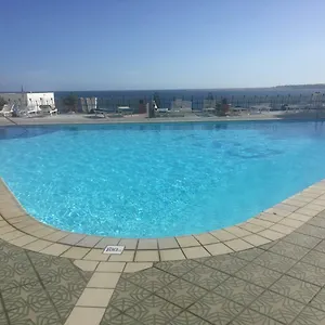 https://ocean-breeze-san-agustin.in-canary-islands.com