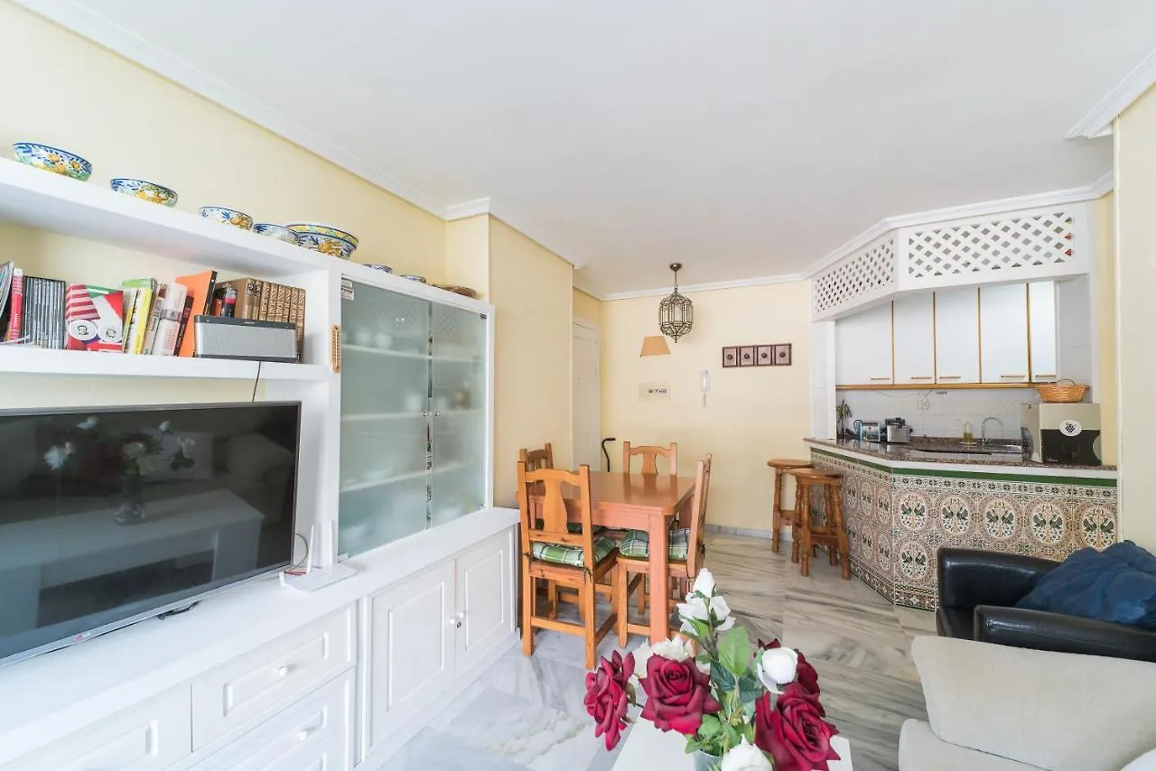 Expoholidays - Apartamentos Eucalipto Aguadulce  España